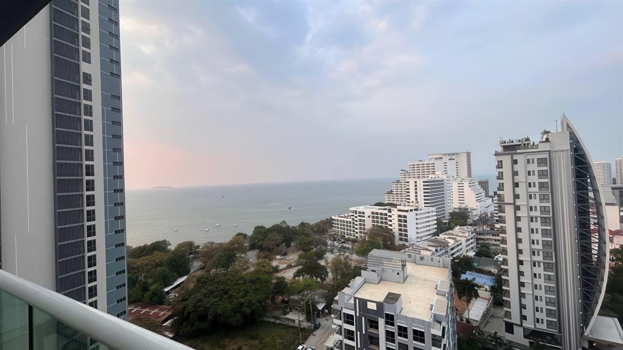 Cosy Beach View 2BR Sea view, 17th Floor