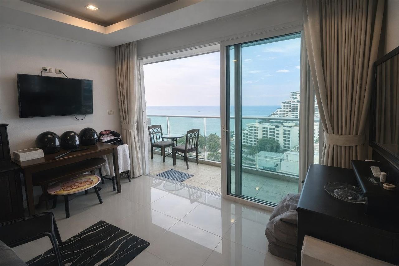 Cosy Beach View 2BR Sea view, 17th Floor