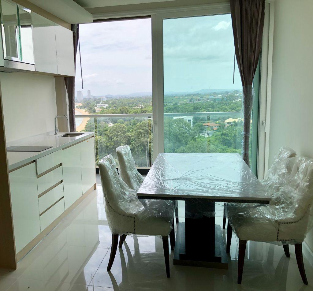 Del Mare 2BR Sea view, 14th Floor