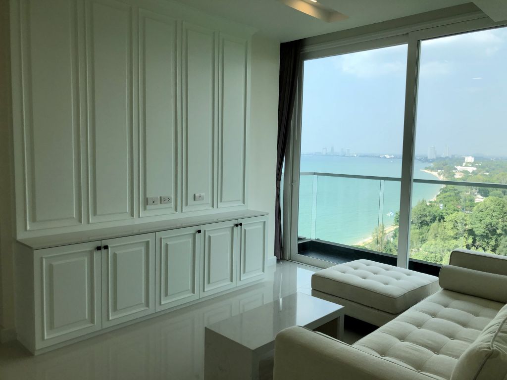 Del Mare 2BR Sea view, 14th Floor