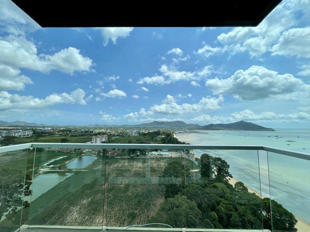 Del Mare 3BR Sea view, 17th Floor