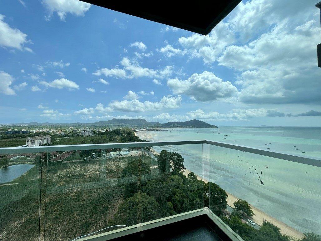 Del Mare 3BR Sea view, 17th Floor