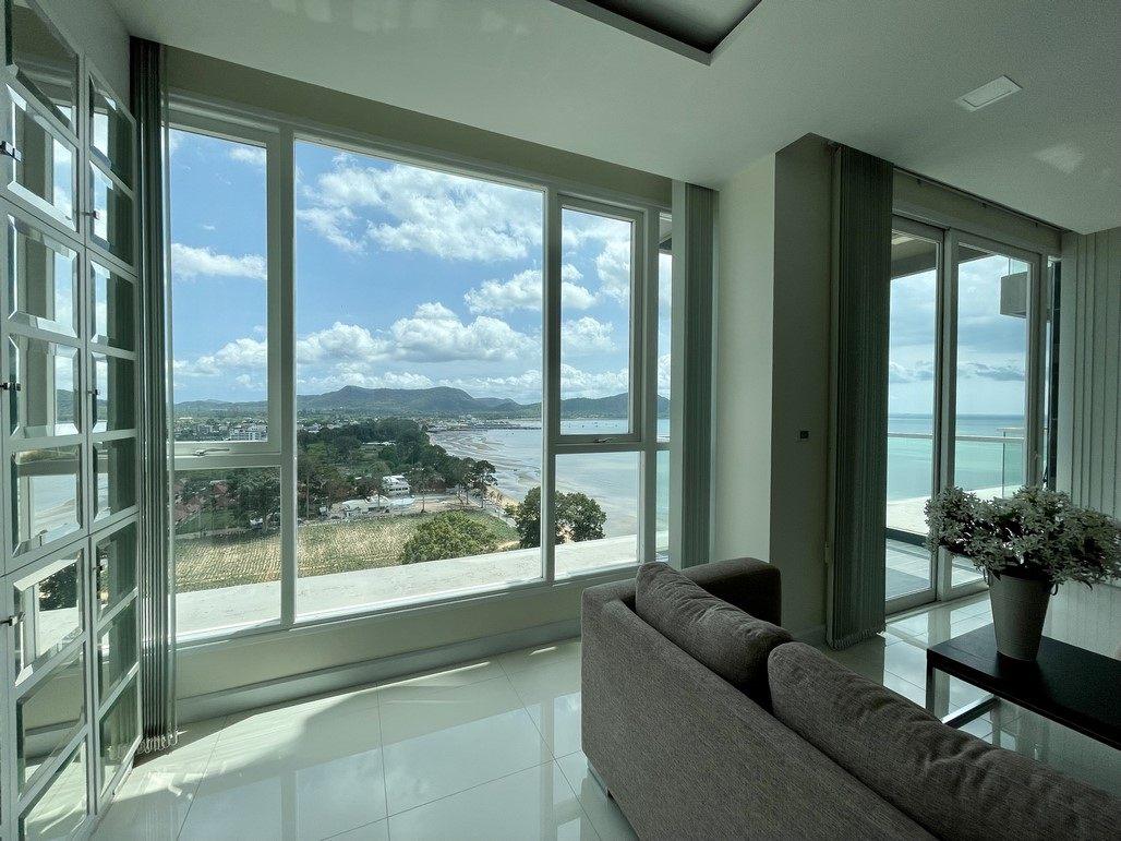 Del Mare 3BR Sea view, 17th Floor