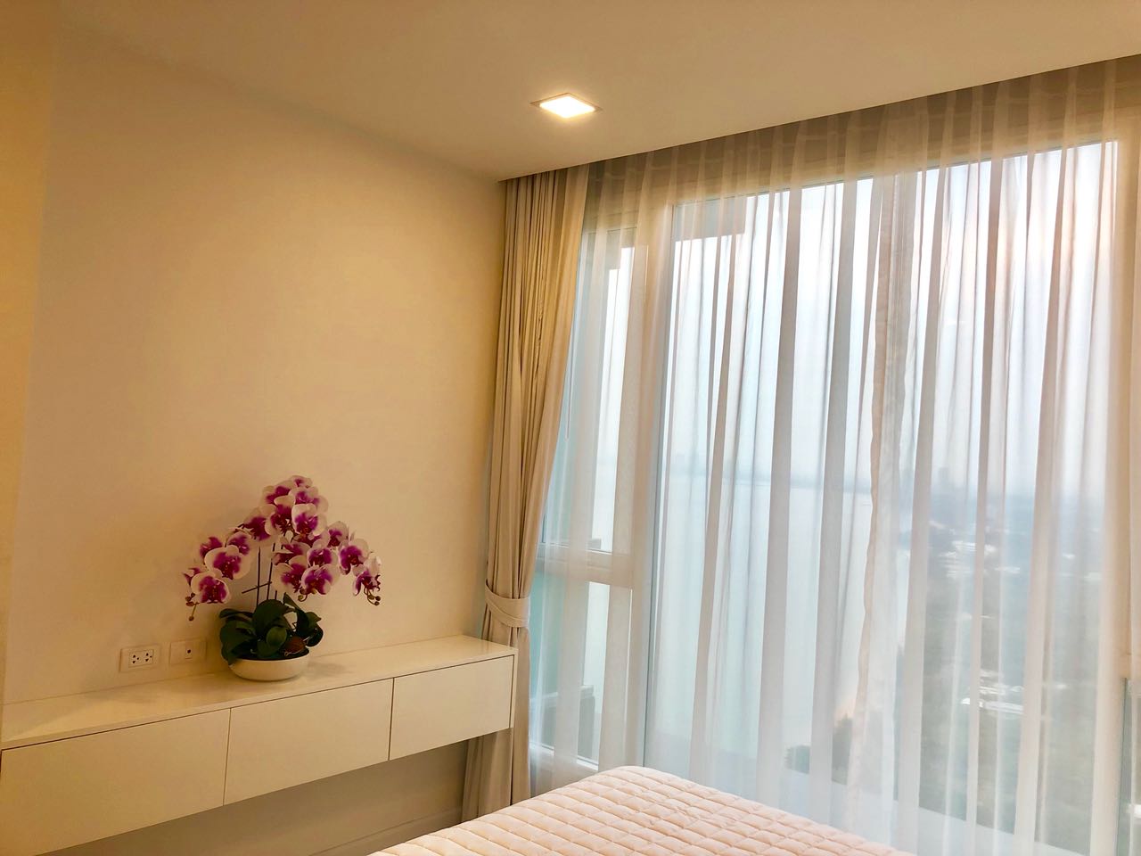 Del Mare 2BR Sea view, 31st Floor