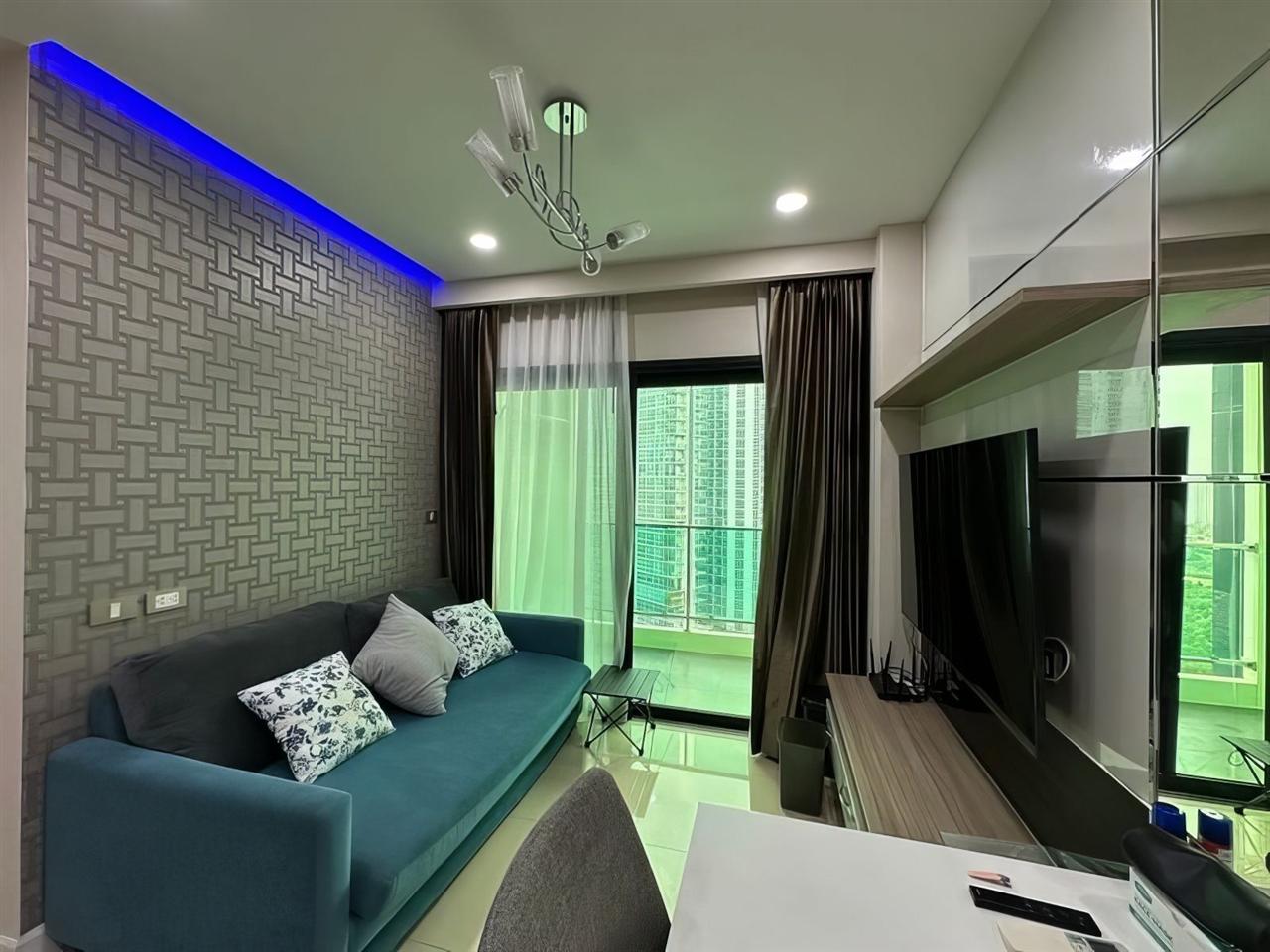 Dusit Grand Condo View 1BR Sea view, 19th Floor