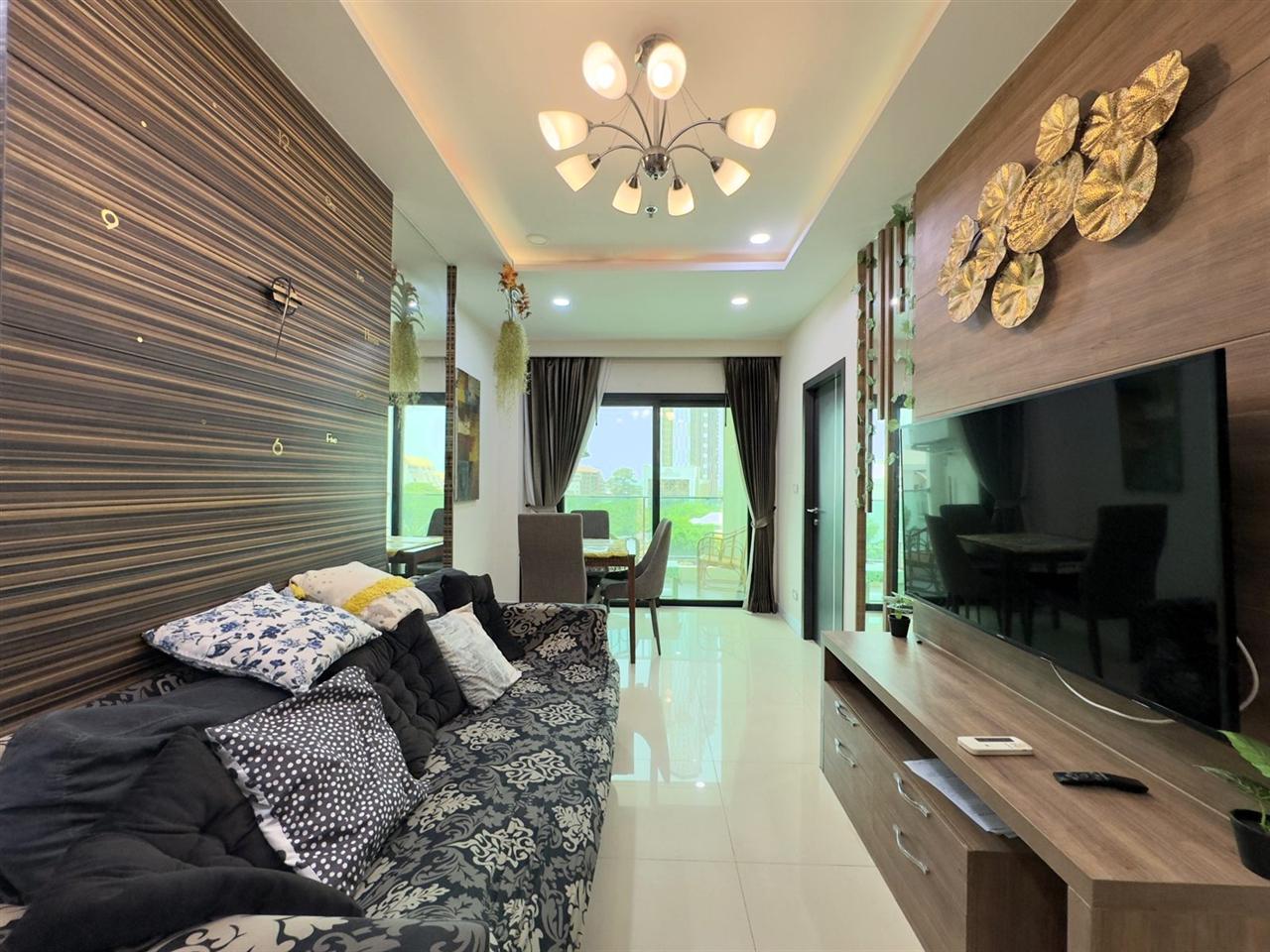Dusit Grand Condo View