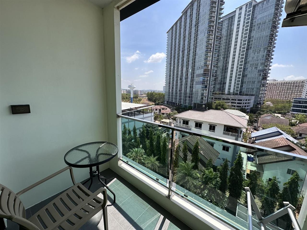 Dusit Grand Condo View 1BR City view, 5th Floor