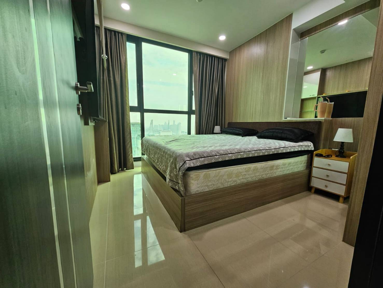 Dusit Grand Condo View 1BR