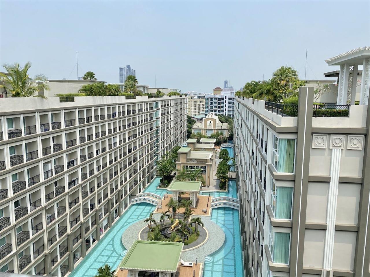 Dusit Grand Park 2