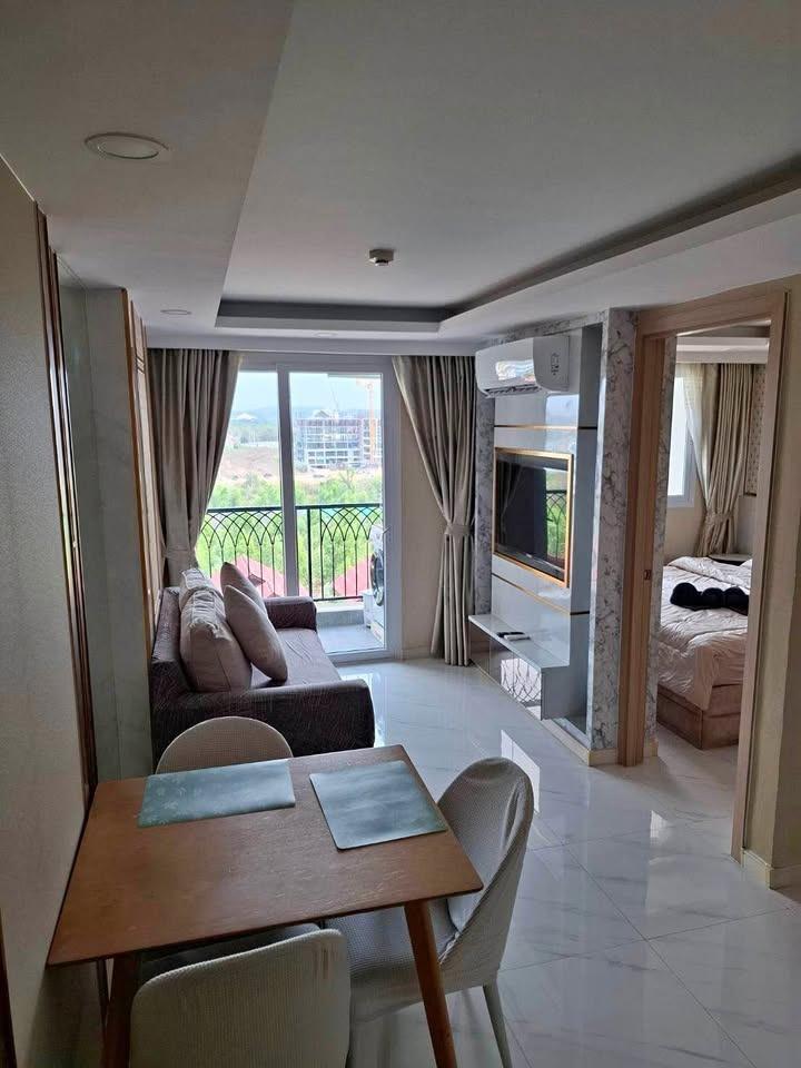 Dusit Grand Park 2 1BR Condo
