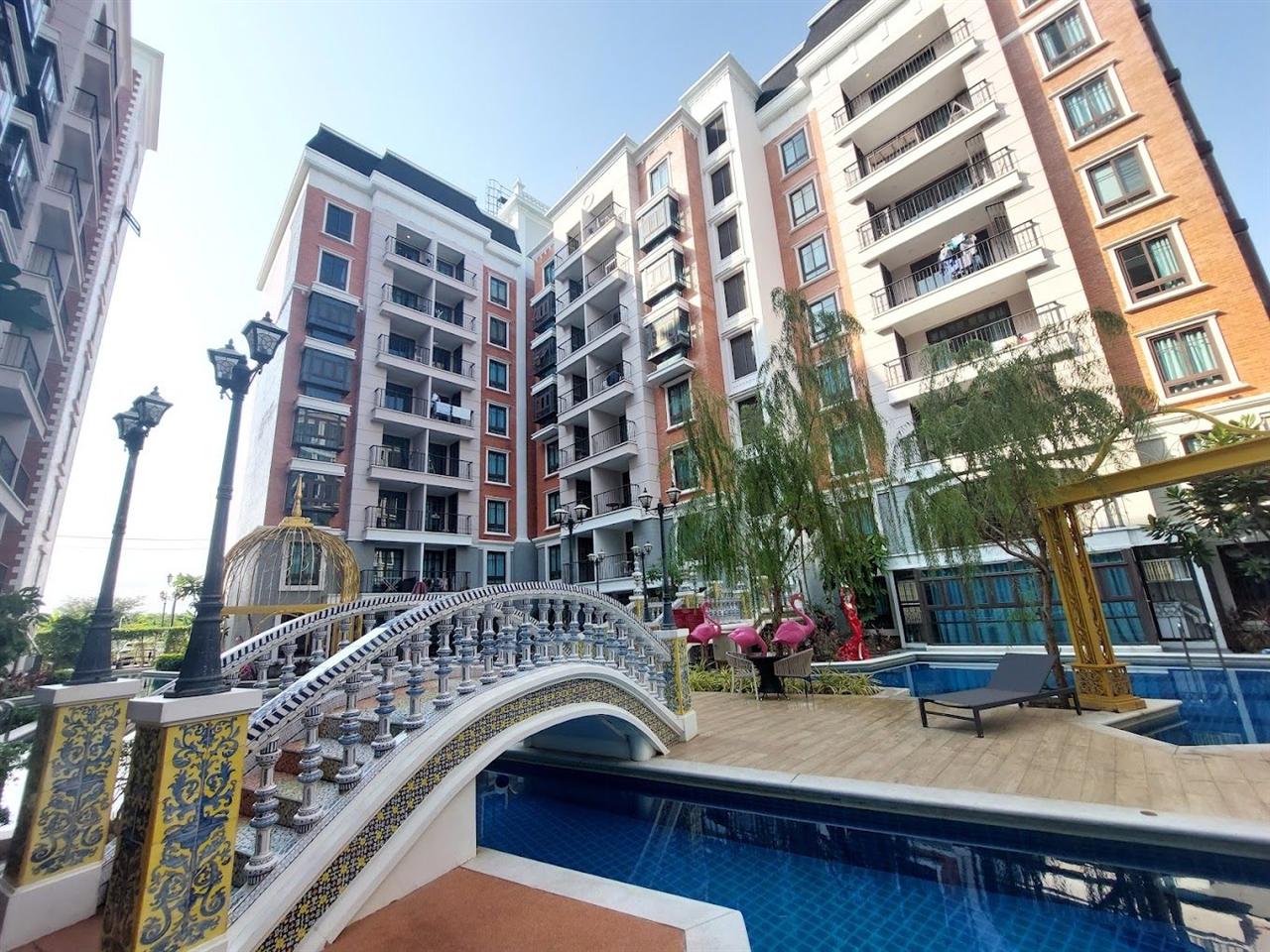 Espana Condo Resort