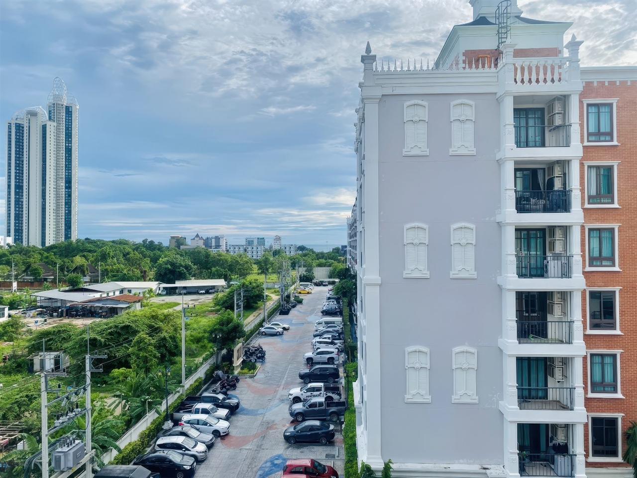 Espana Condo Resort 1BR City view, 6th Floor