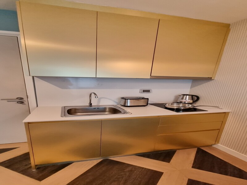 Espana Condo Resort 1BR, 6th Floor