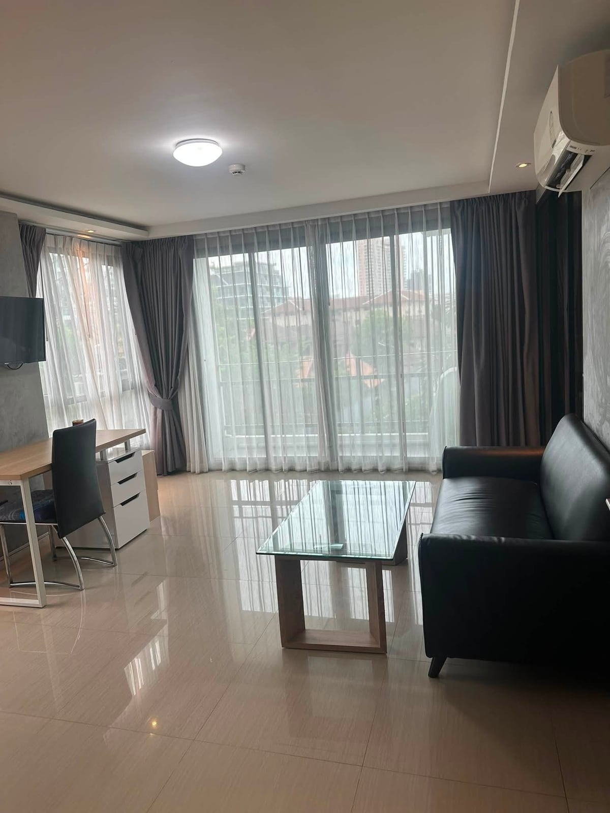 Estanan Condo