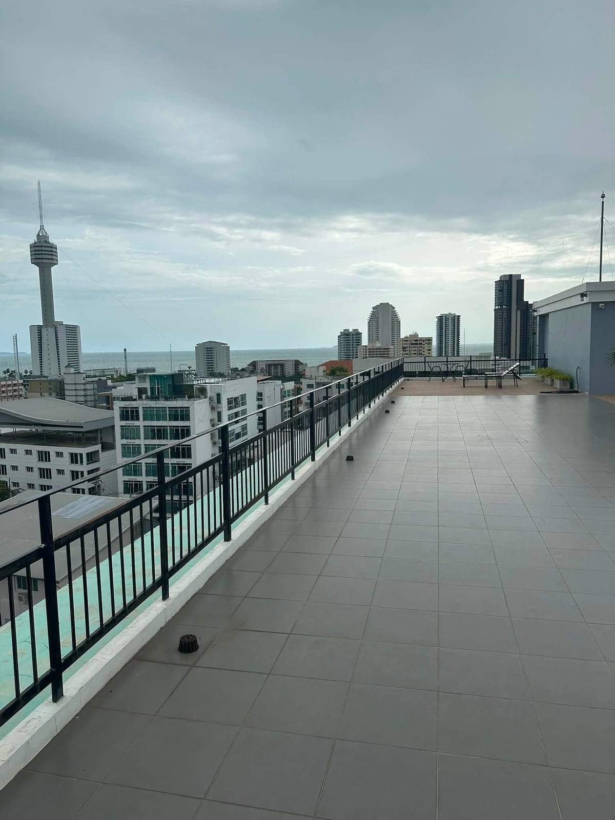 Estanan Condo