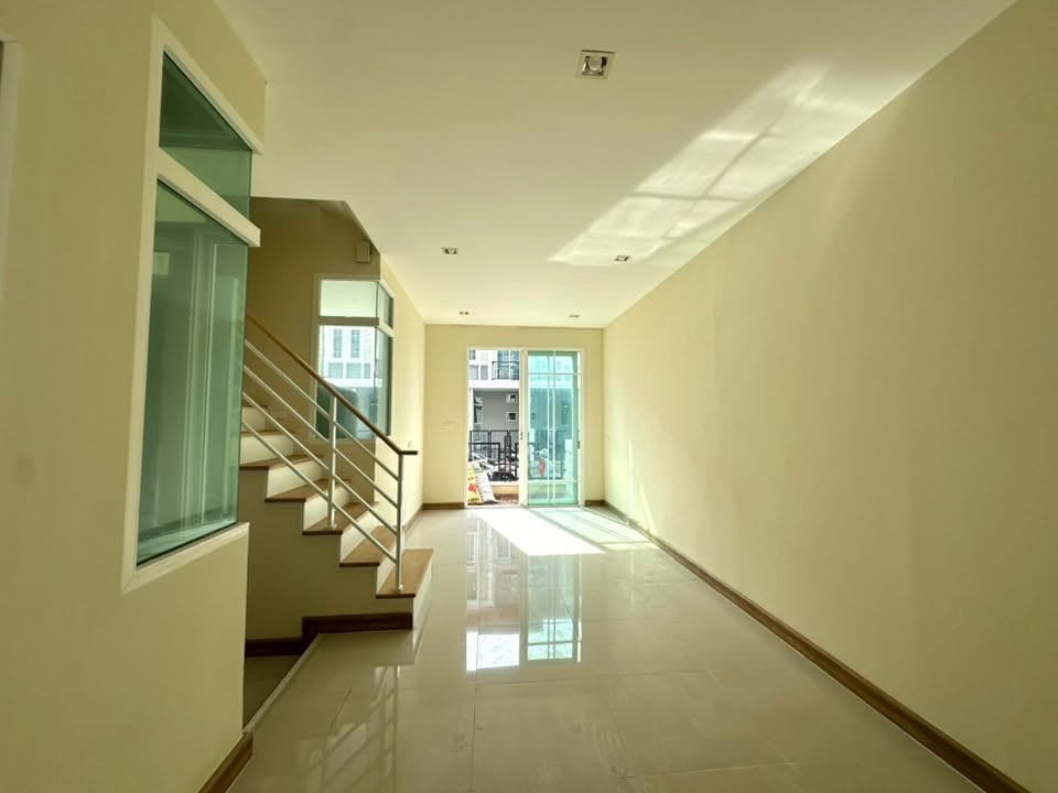 Golden Town Pattaya 4BR Townhouse