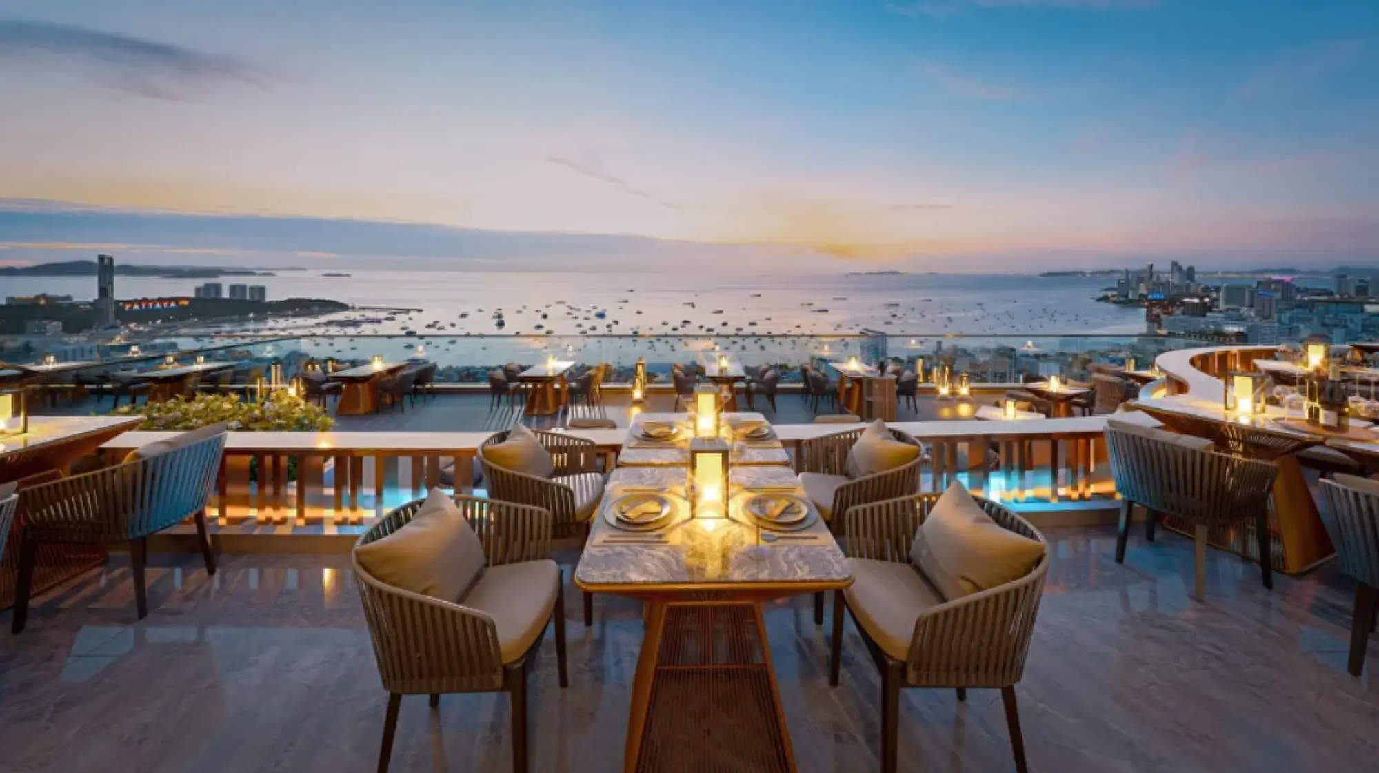 Grand Bay View Pattaya 3BR Sea view