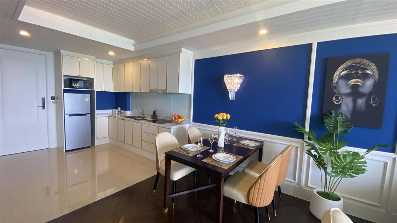 Grand Florida 2BR Sea view, 7th Floor