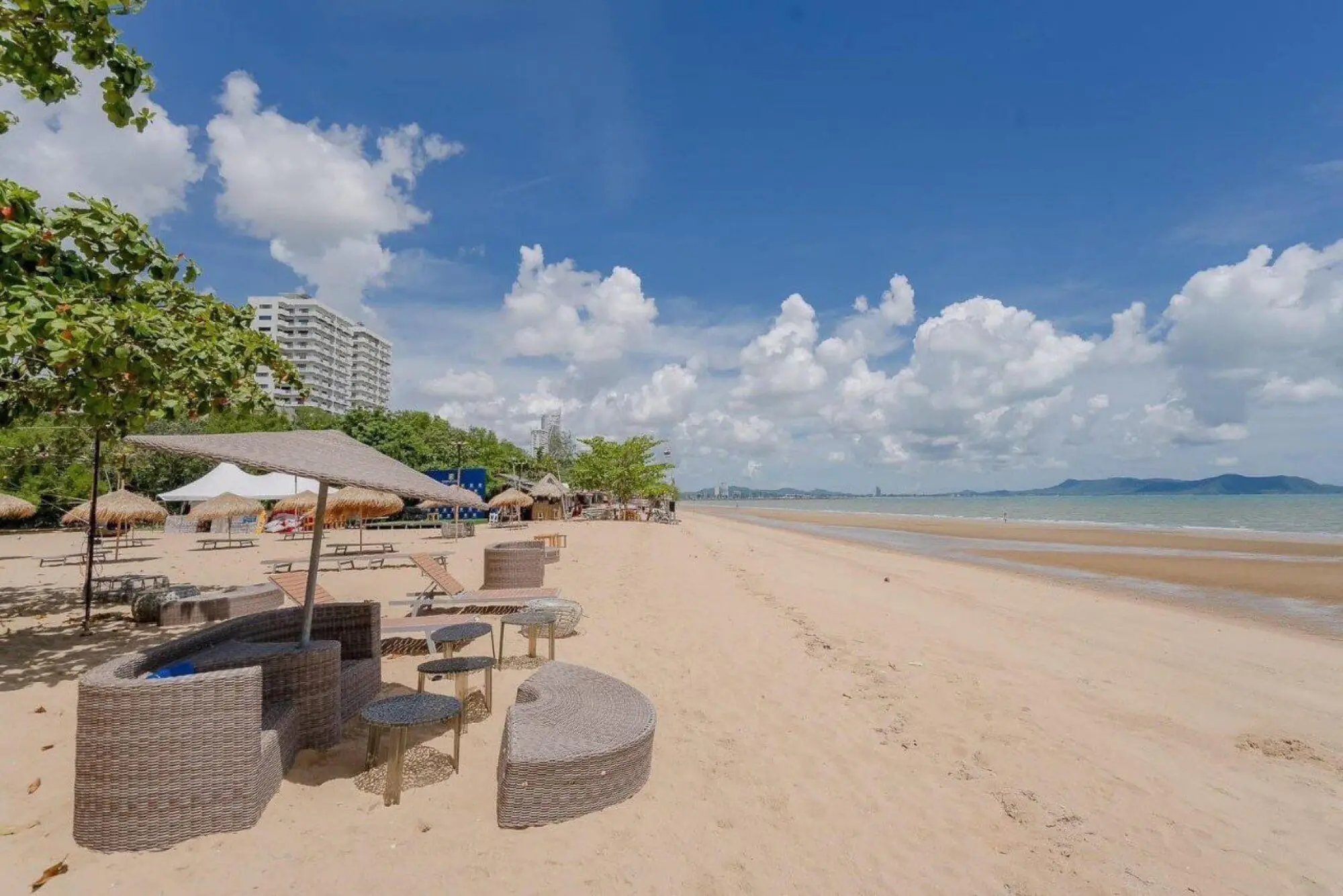 Grand Florida 1BR Sea view