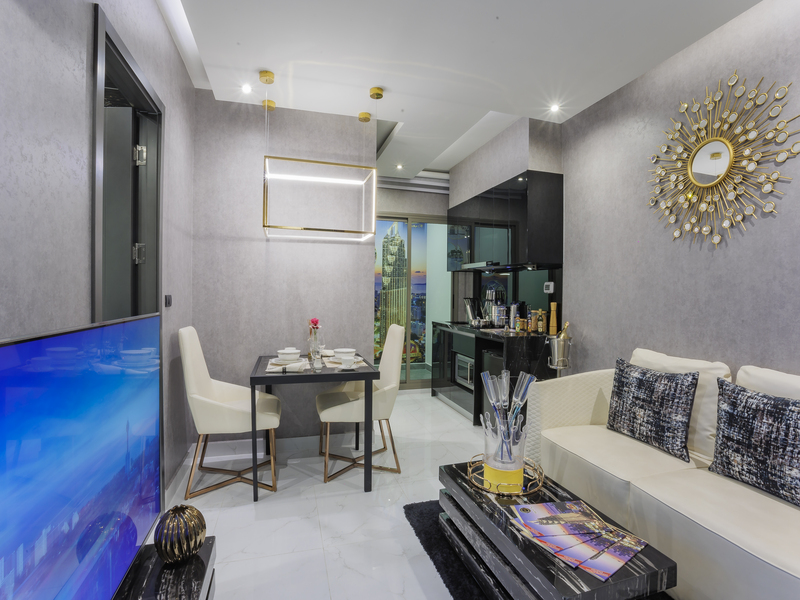 Grand Solaire 1BR, 35th Floor