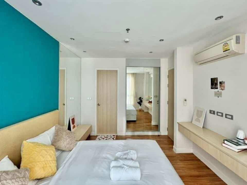 Grande Caribbean 1BR Condo, 7th Floor