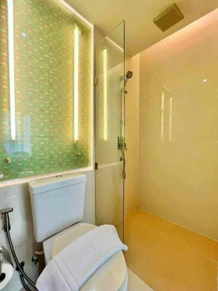 Grande Caribbean 1BR Condo, 7th Floor
