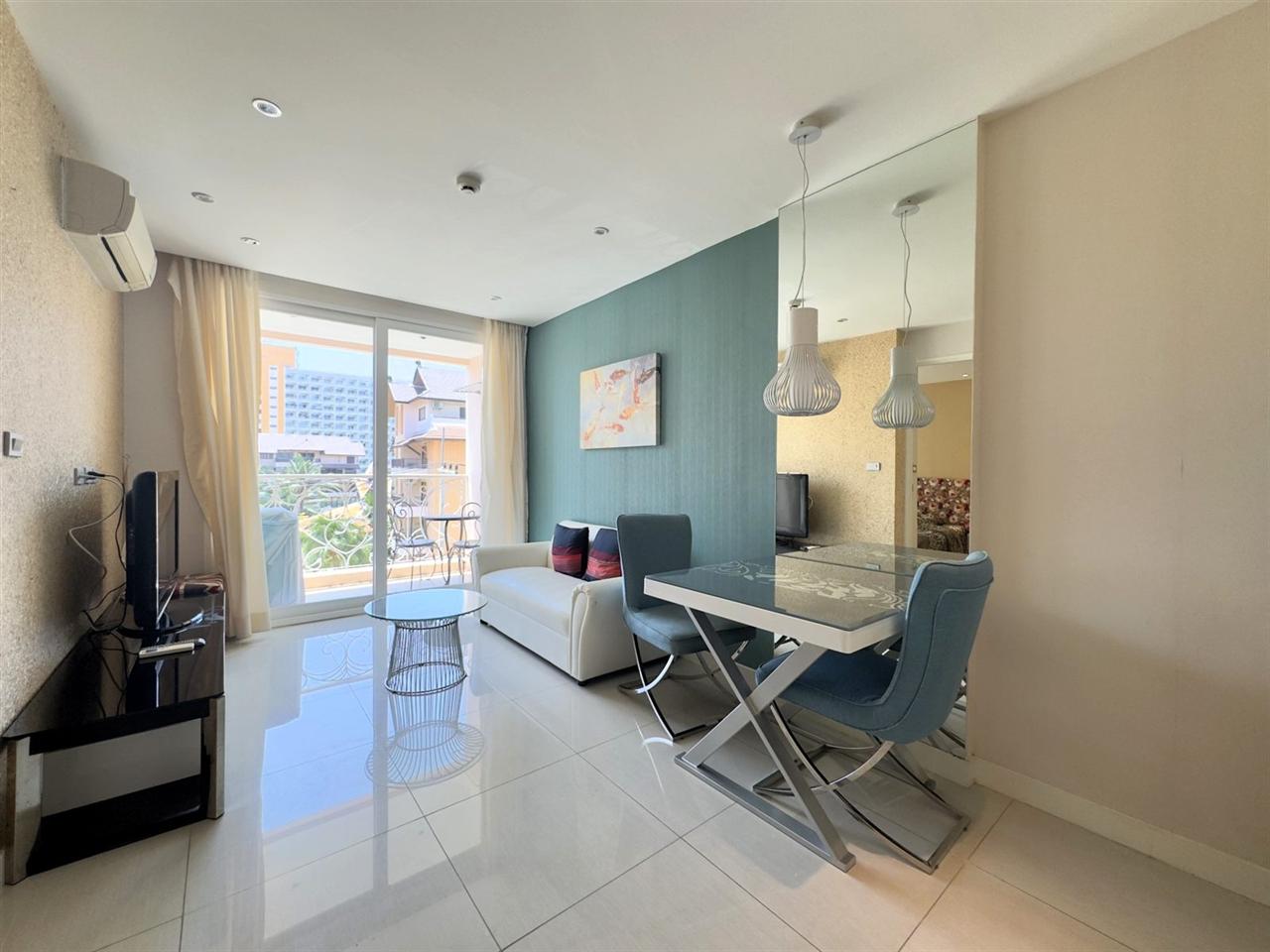 Grande Caribbean 1BR City view, 4th Floor