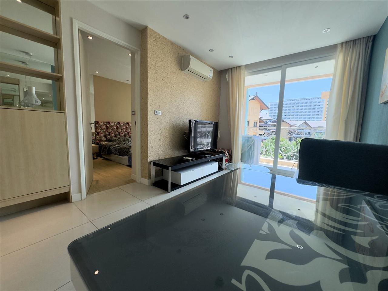 Grande Caribbean 1BR City view, 4th Floor