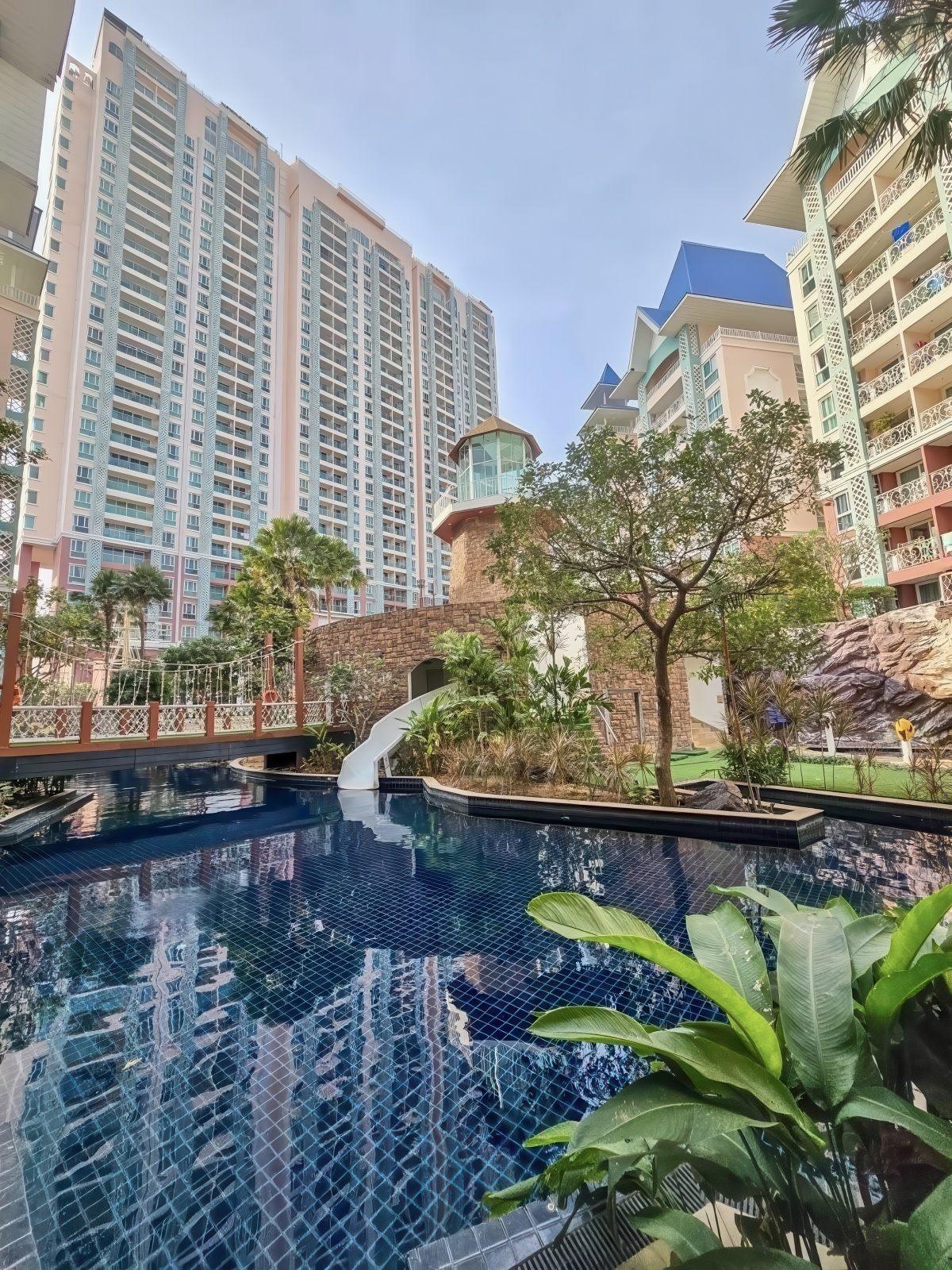 Grande Caribbean 2BR Pool view, 2nd Floor
