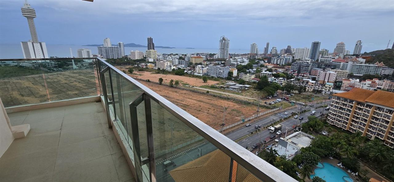 Grande Caribbean 2BR Sea view, 20th Floor