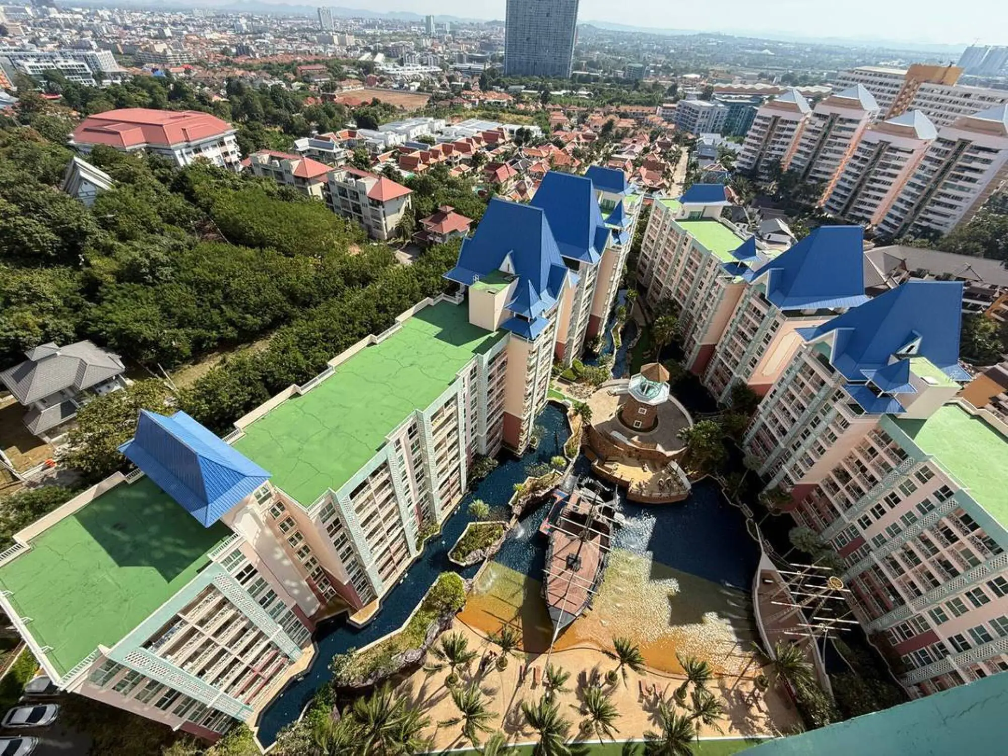 Grande Caribbean 2BR, 21st Floor