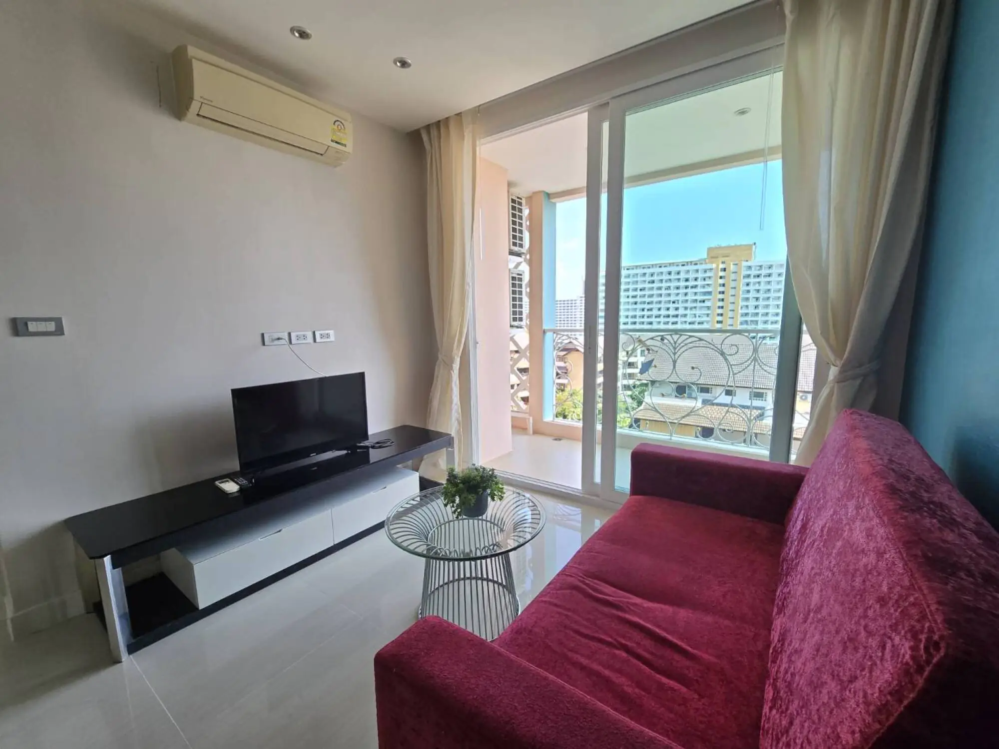 Grande Caribbean 1BR, 8th Floor