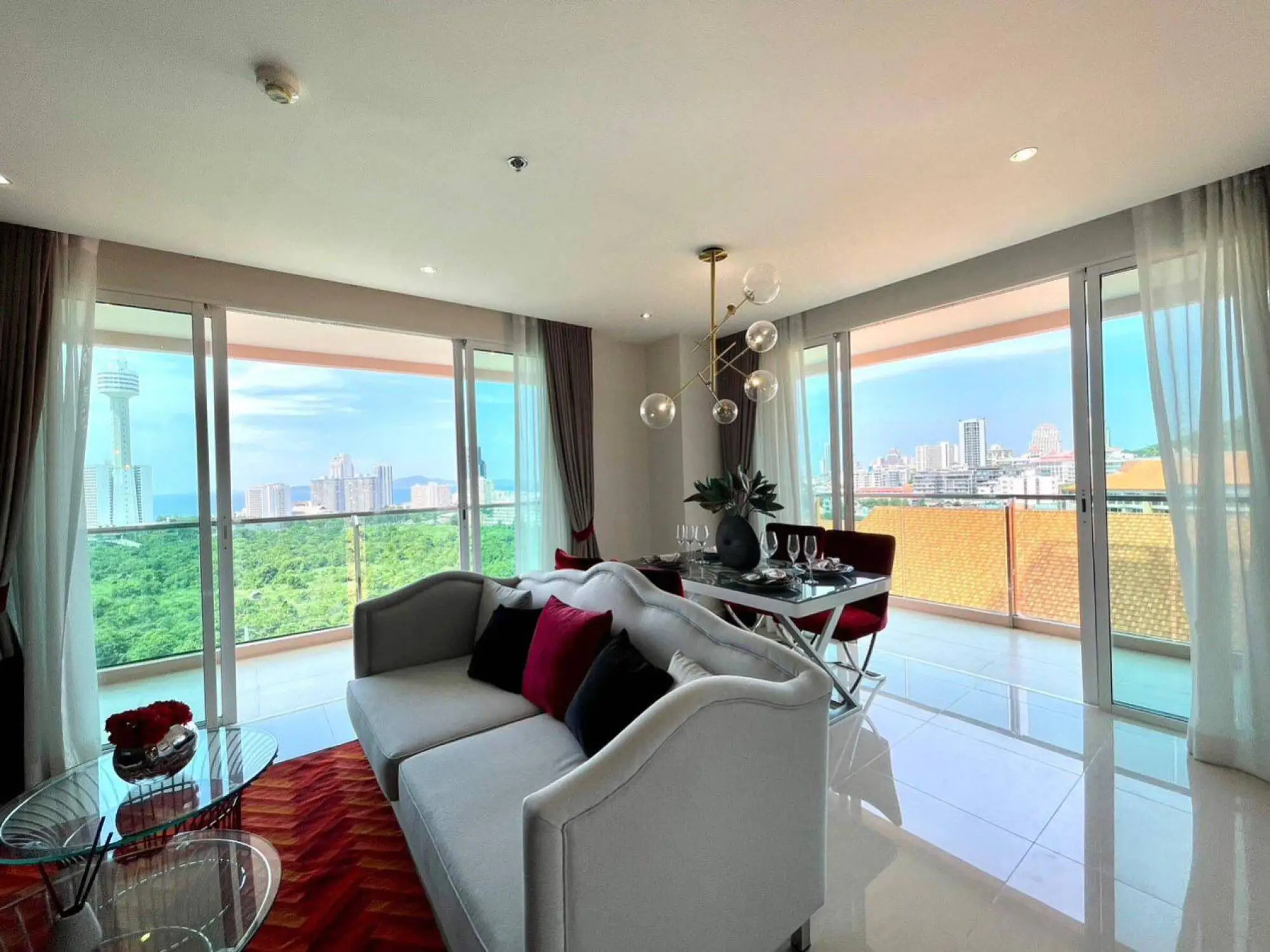 Grande Caribbean 2BR Sea view, 12th Floor