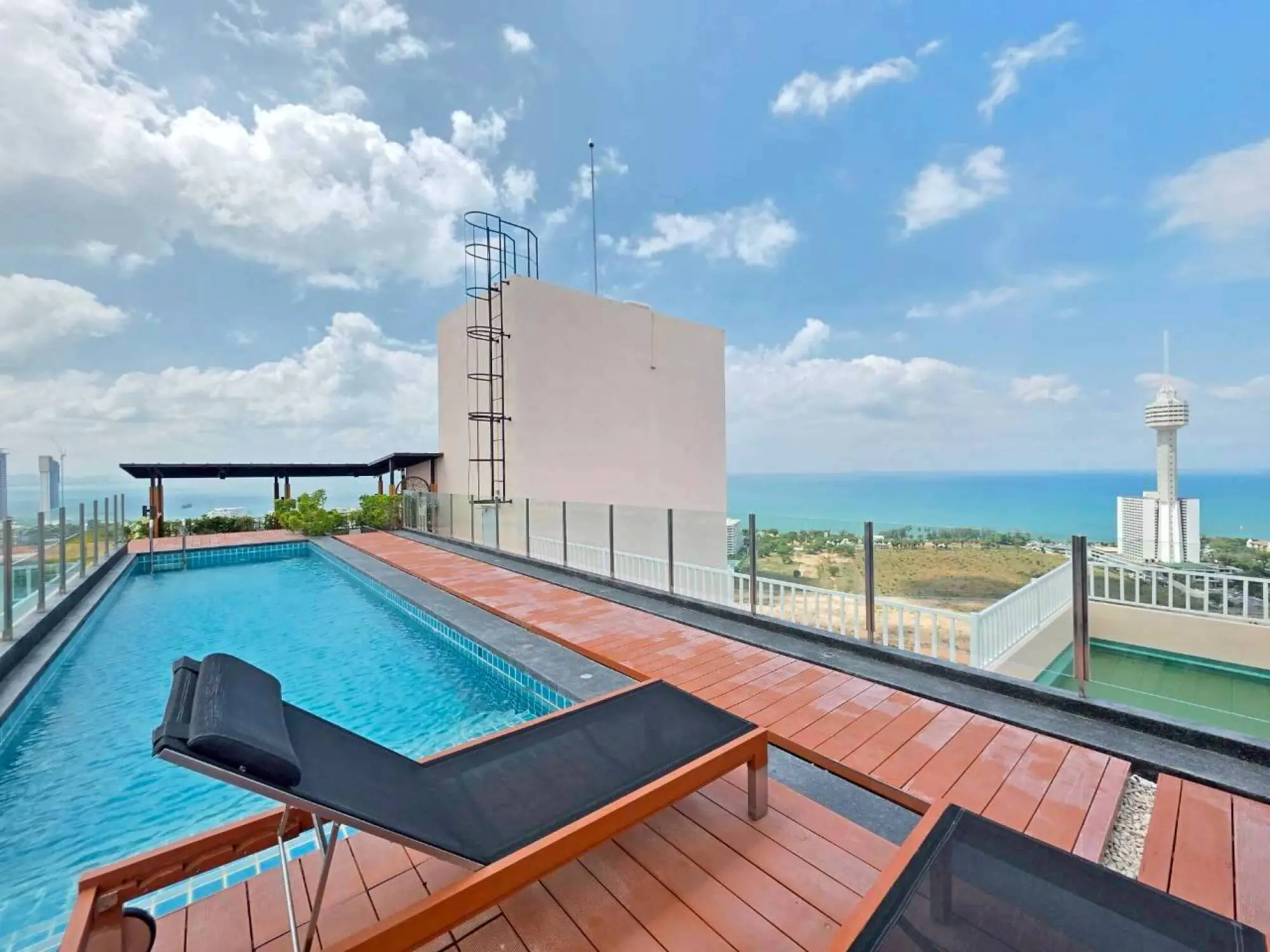 Grande Caribbean 4BR Sea view, 31st Floor