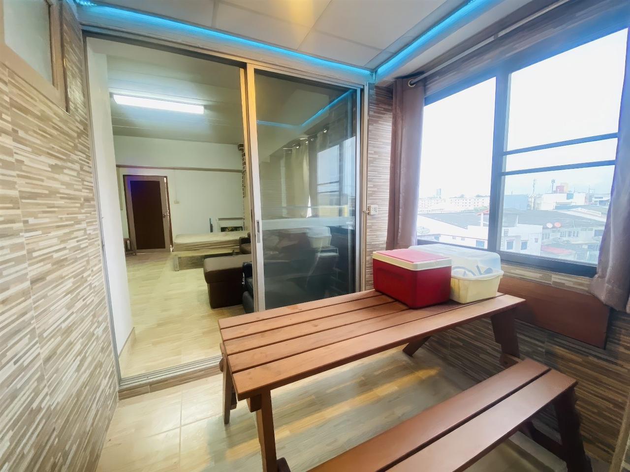 Hagone Condotel Studio Pool view, 4th Floor