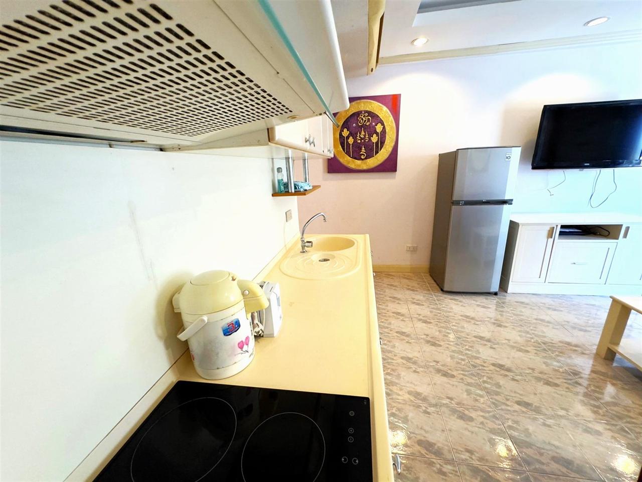 Jomtien Beach Condo 1BR City view, 4th Floor