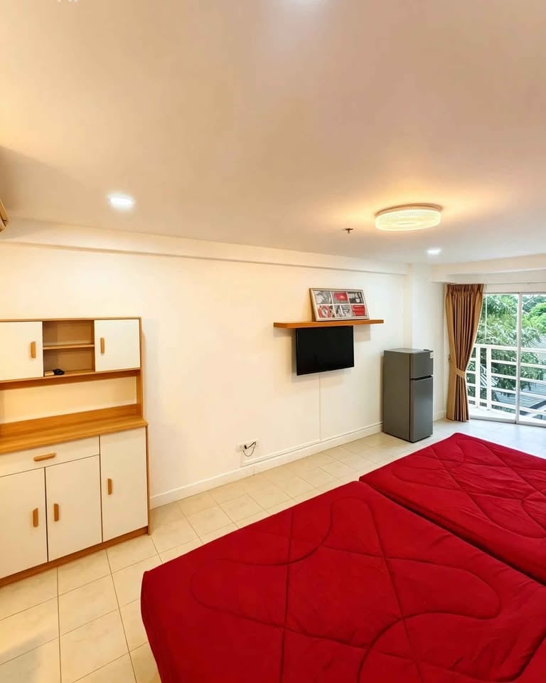 Jomtien Beach Condo 1BR, 5th Floor