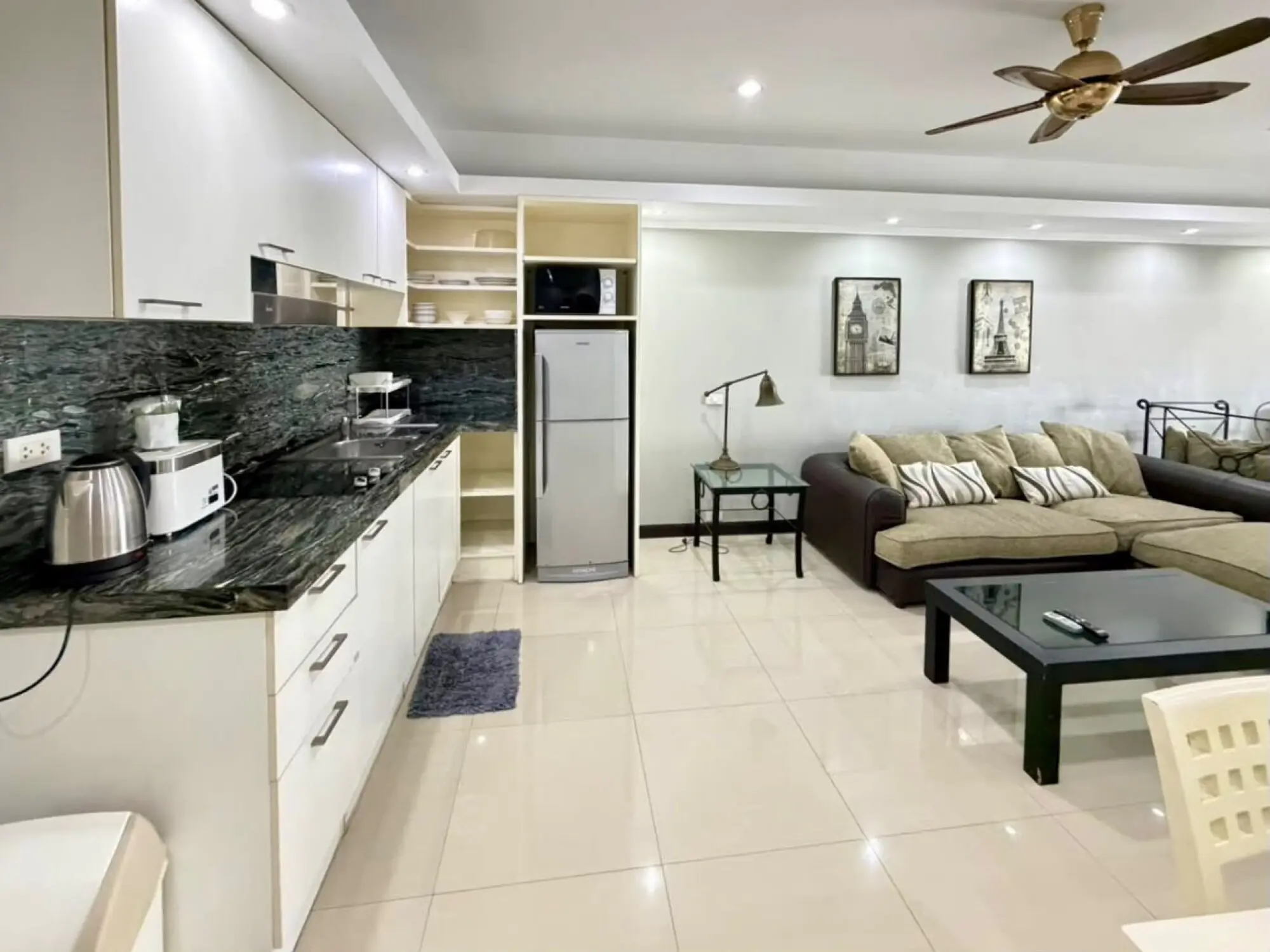 Jomtien Complex Condotel Studio, 6th Floor