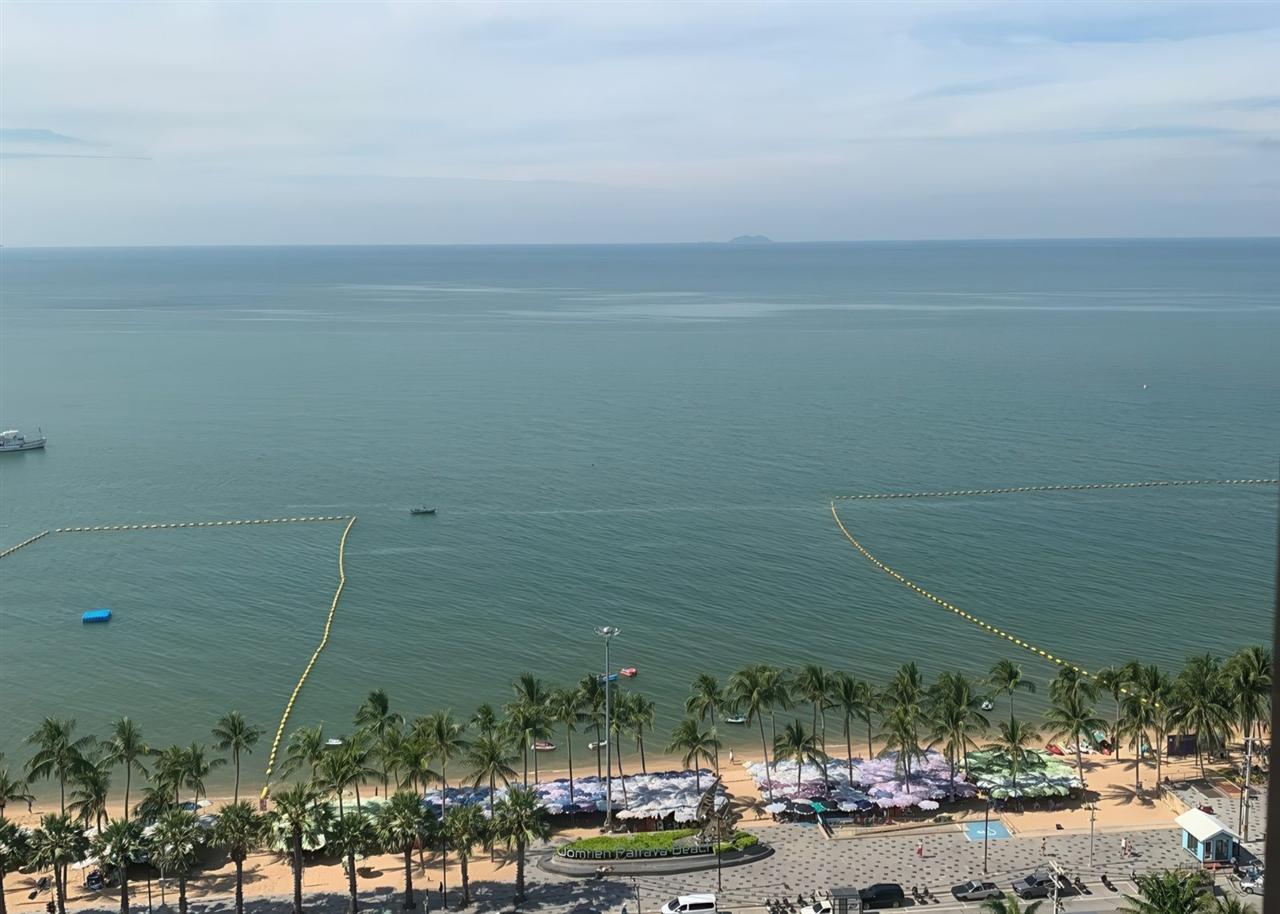 Jomtien Plaza Condotel Studio Sea View, 19th Floor