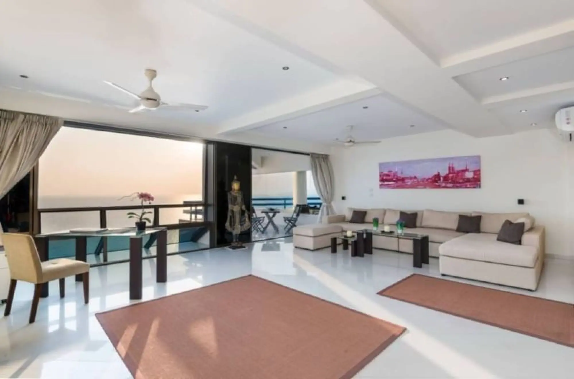 Jomtien Plaza Condotel 3BR, 30th Floor