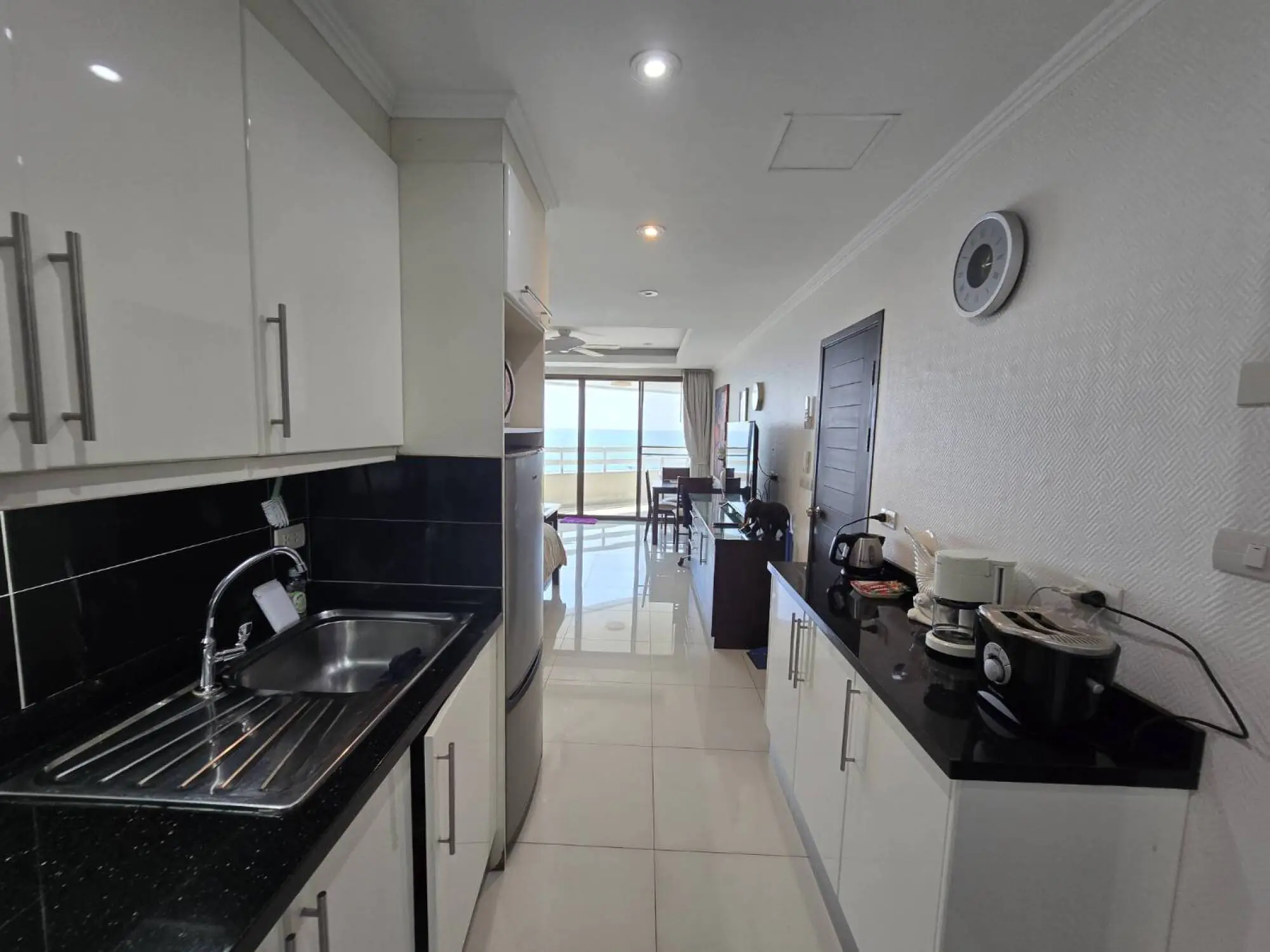 Jomtien Plaza Condotel Sea view, 9th Floor