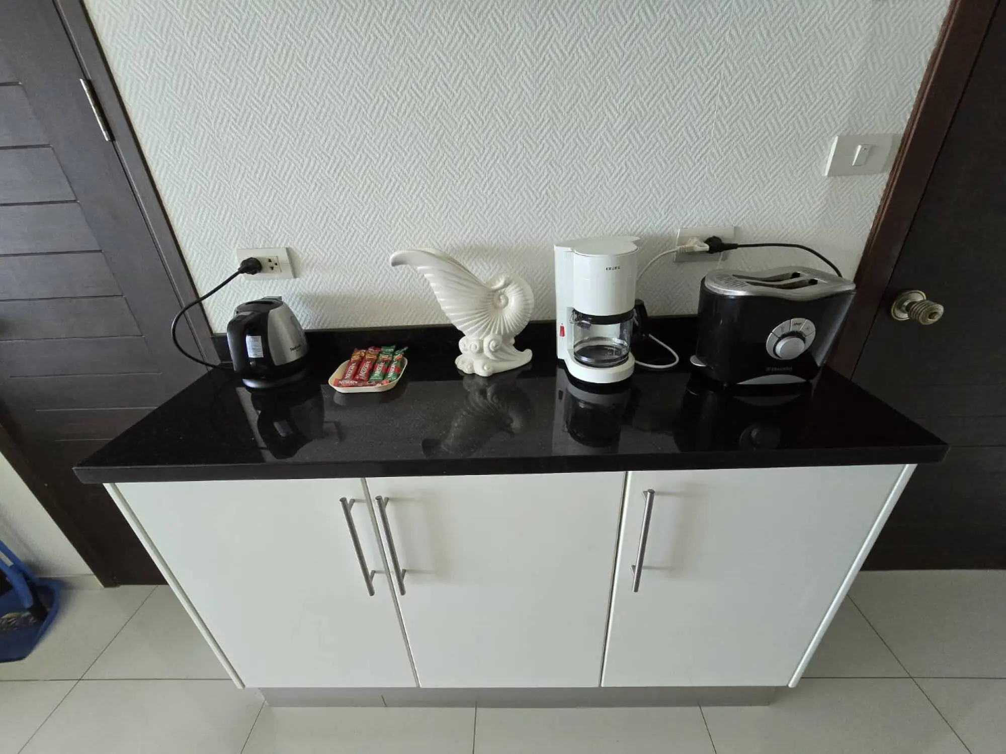 Jomtien Plaza Condotel Sea view, 9th Floor