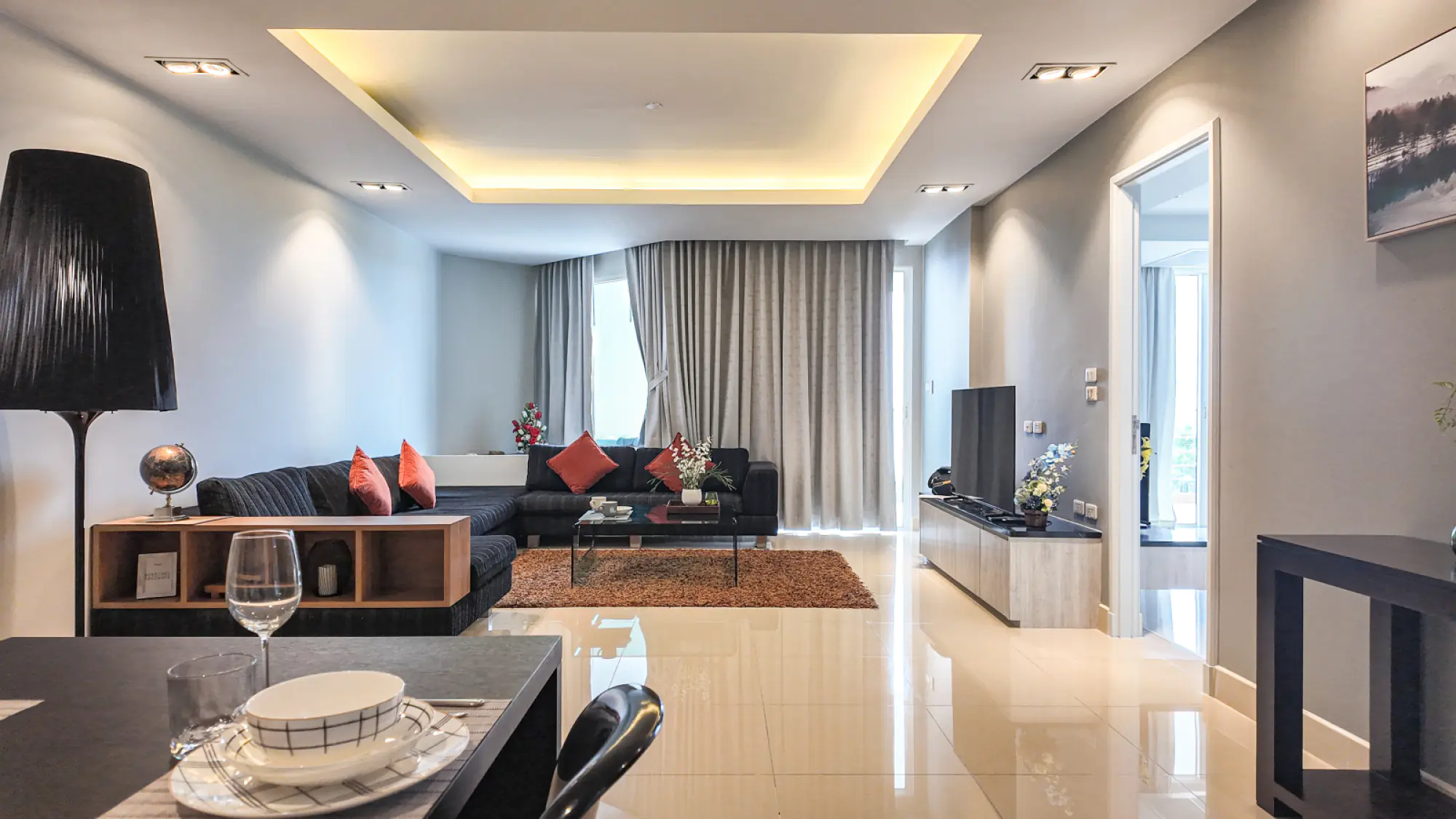 La Royale Beach 2BR Sea view, 6th Floor
