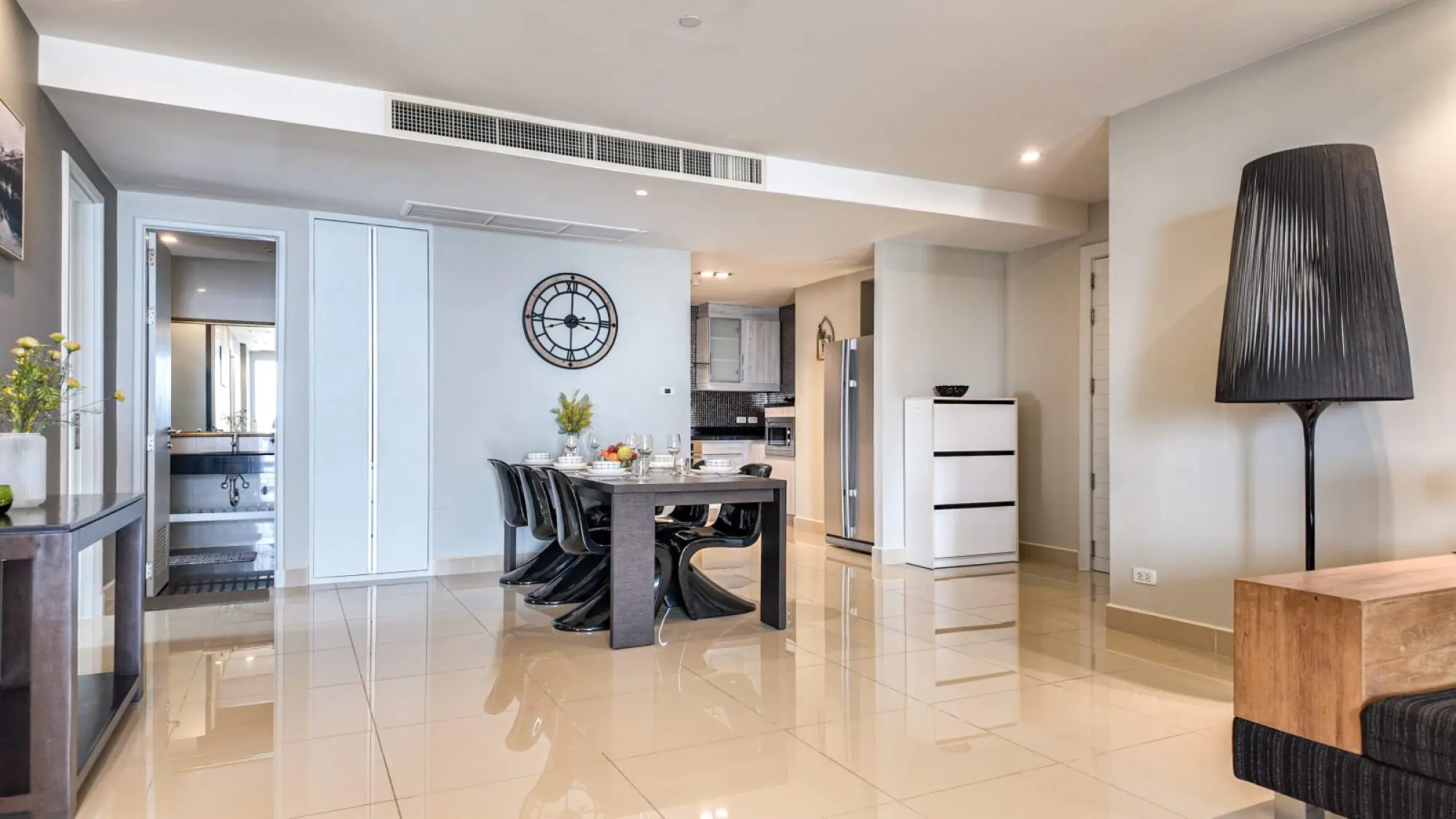 La Royale Beach 2BR Sea view, 6th Floor