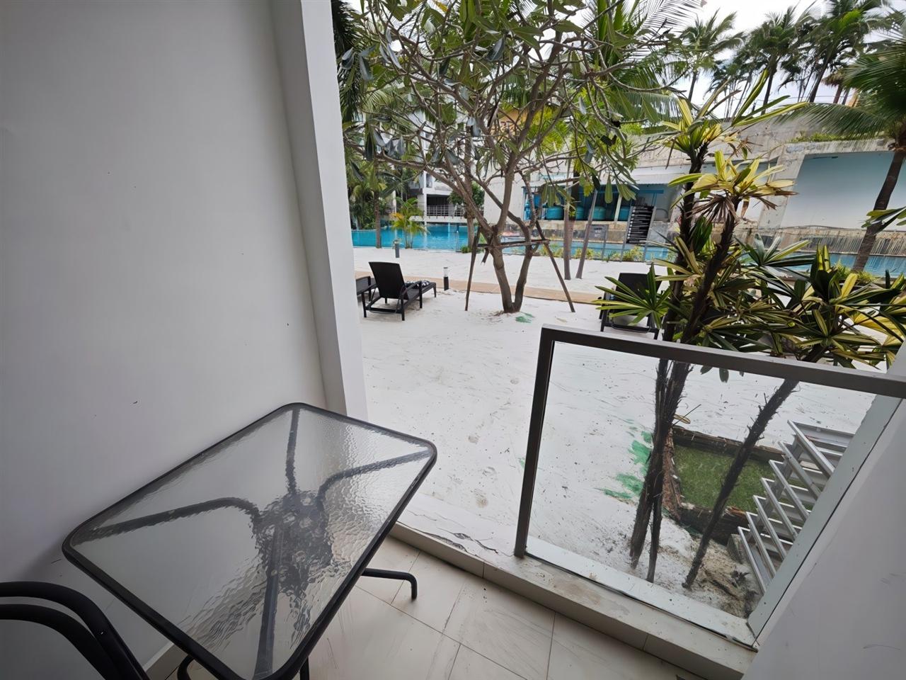 Laguna Beach Resort 3 The Maldives 1BR Pool Access, 1st Floor