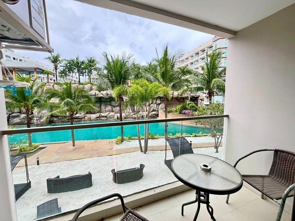 Laguna Beach Resort The Maldives 1BR Condo