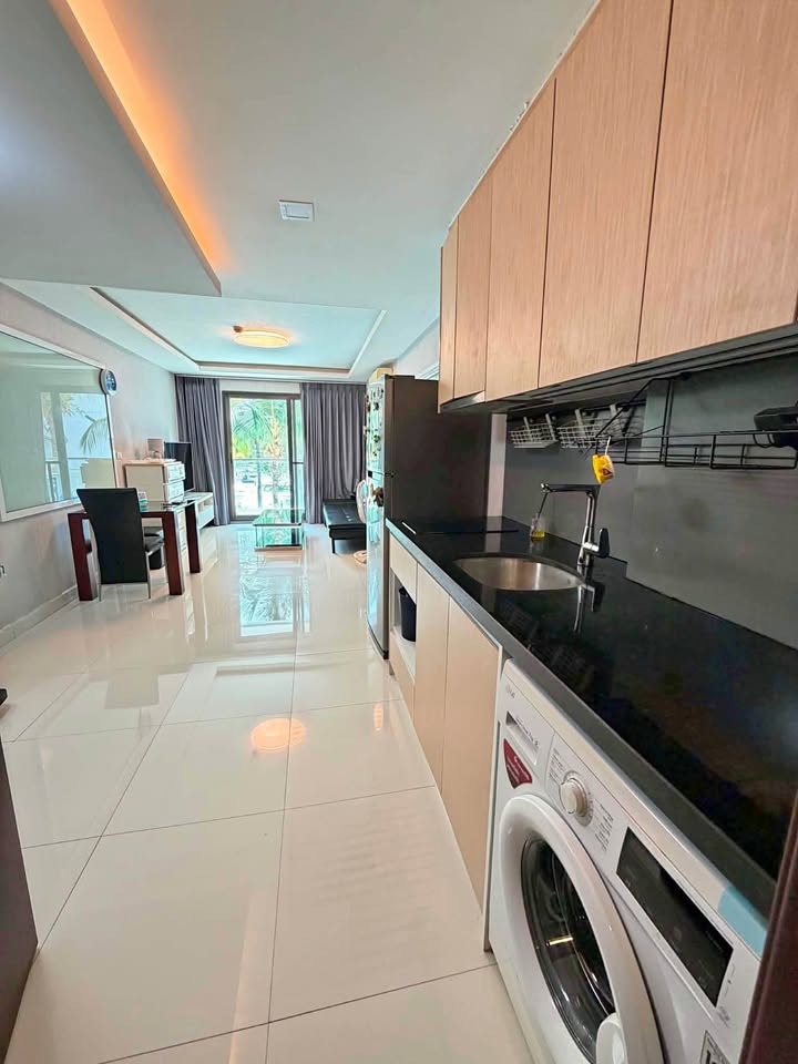 Laguna Beach Resort 3 1BR Condo Jomtien