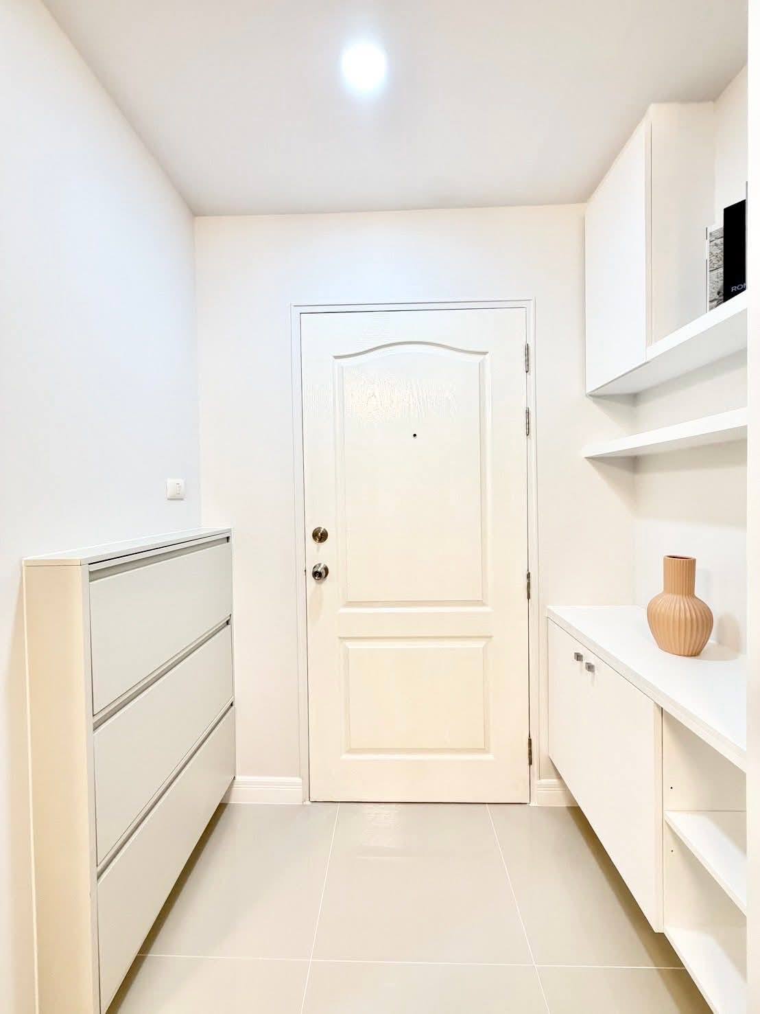 Lumpini Condo Town 1BR City view, 11th Floor