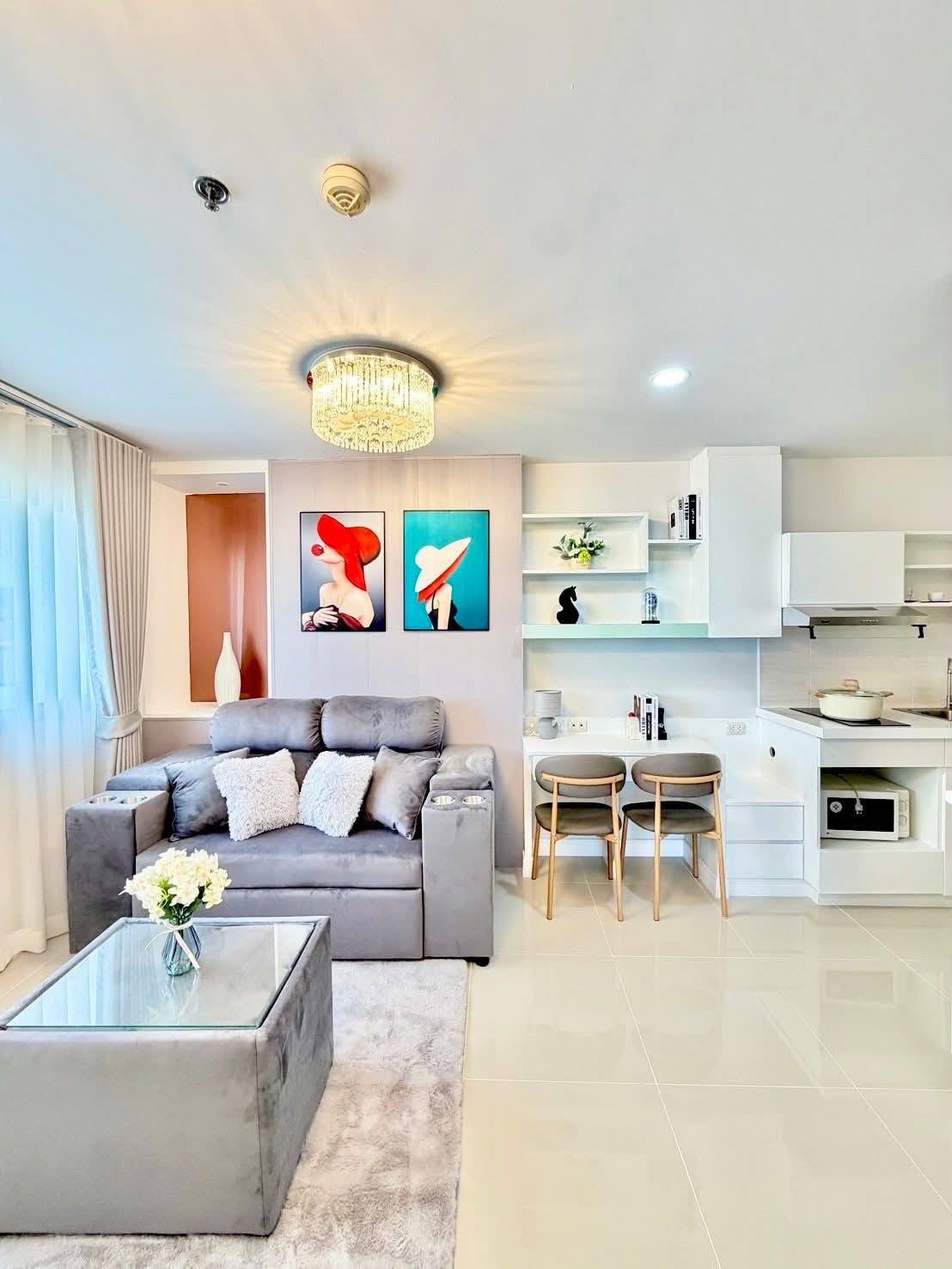 Lumpini Condo Town 1BR City view, 11th Floor