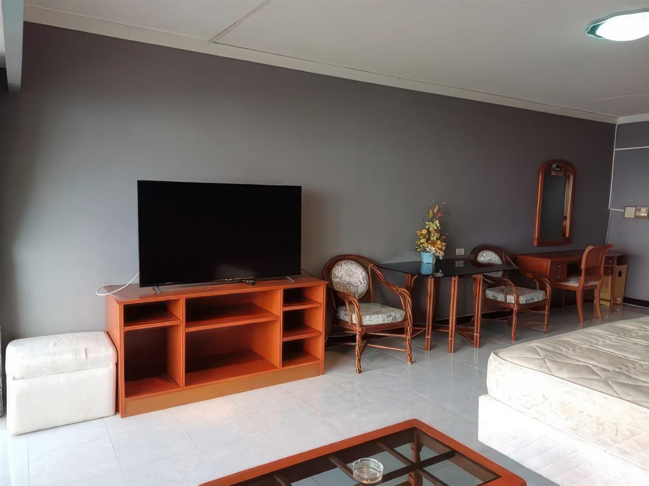 Metro Jomtien Condotel